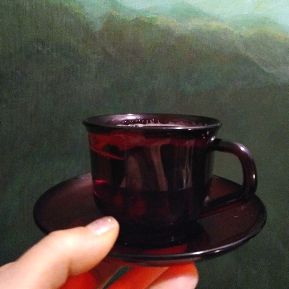 French Cafe Vintage MCM Ruby Red Glass Cups and Saucers Set Tea Coffee Arcoroc - Picture 11 of 12
